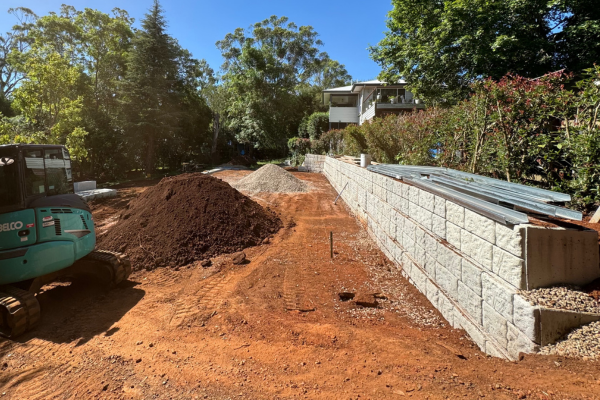 retaining wall builders